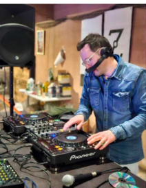 DJ V&iacute;ctor Pe&ntilde;a