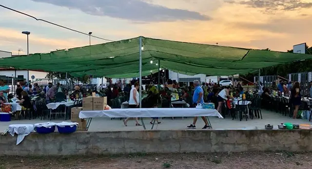 Vecinos de Carmaday y vida de barrio